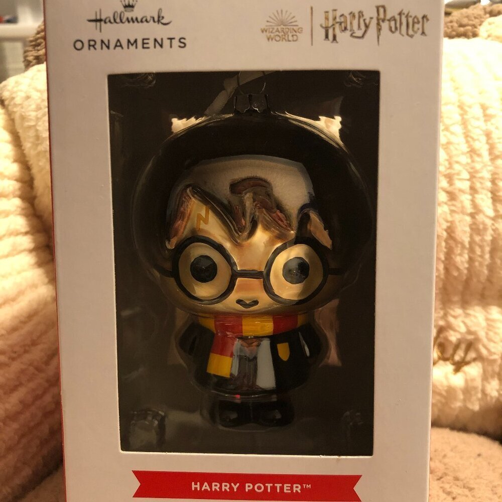 NIB Hallmark Blown Glass Ornament Harry Potter With Large Bubble Head Gryffindor